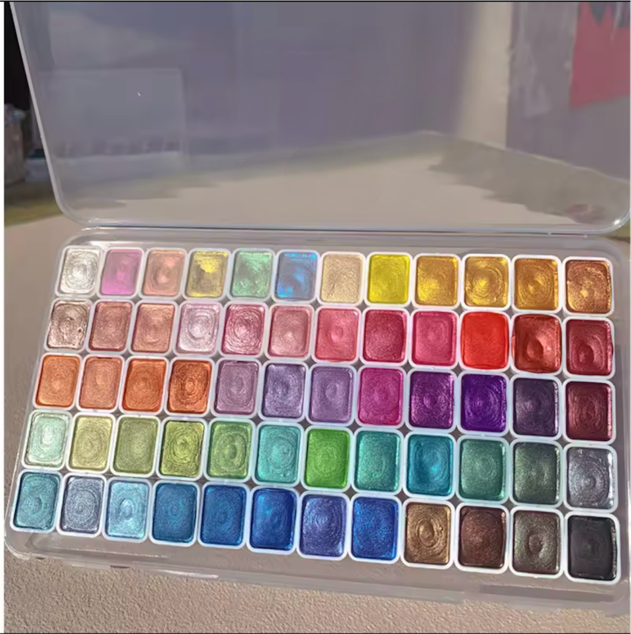 LumiTide™ – Strahlende Perlmalfarben